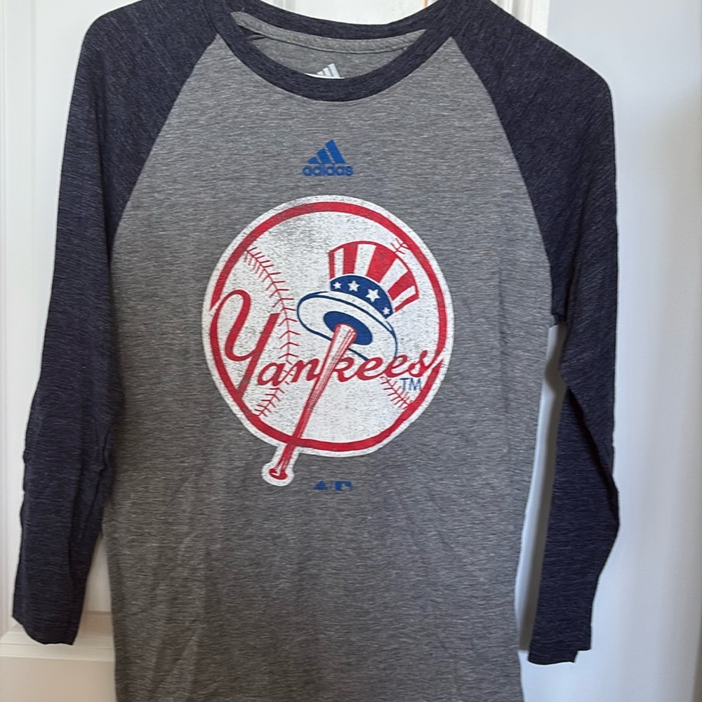 Adidas yankee t-shirt